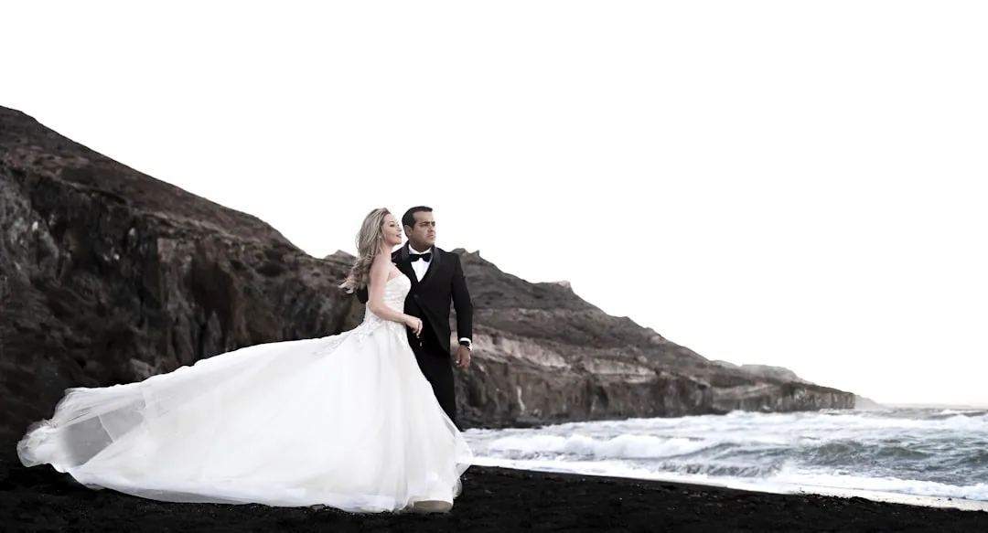 Boda en Los Cabos: guía completa para casarte frente al mar 2026