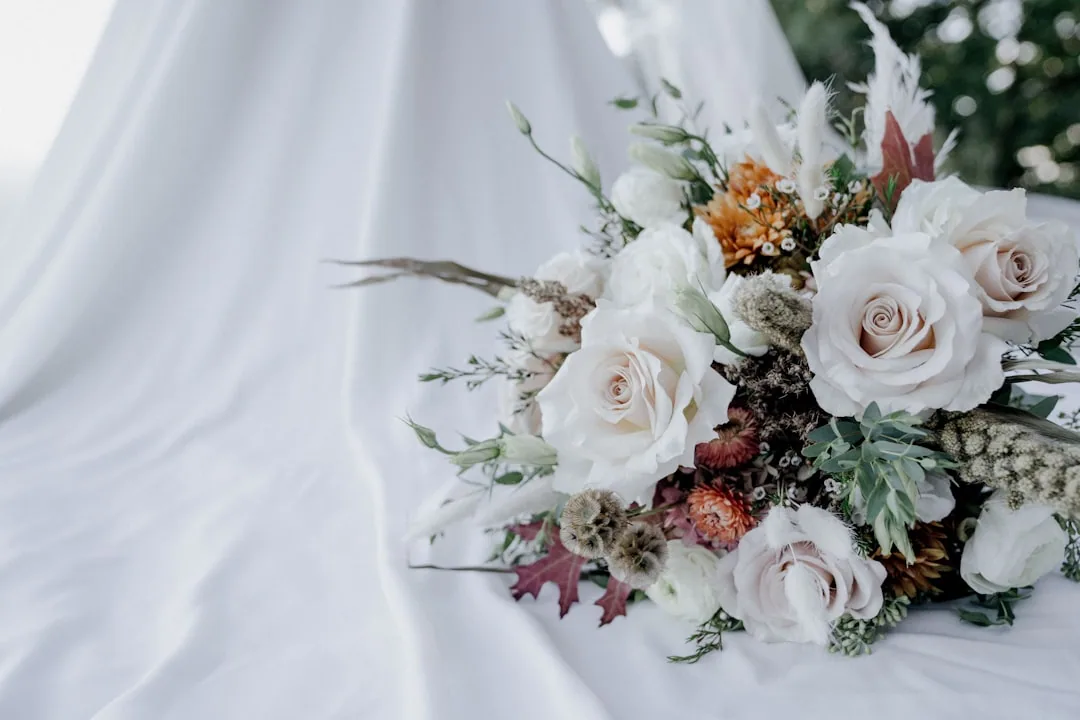 Cómo elegir tu ramo de novia: tendencias y tipos para 2026